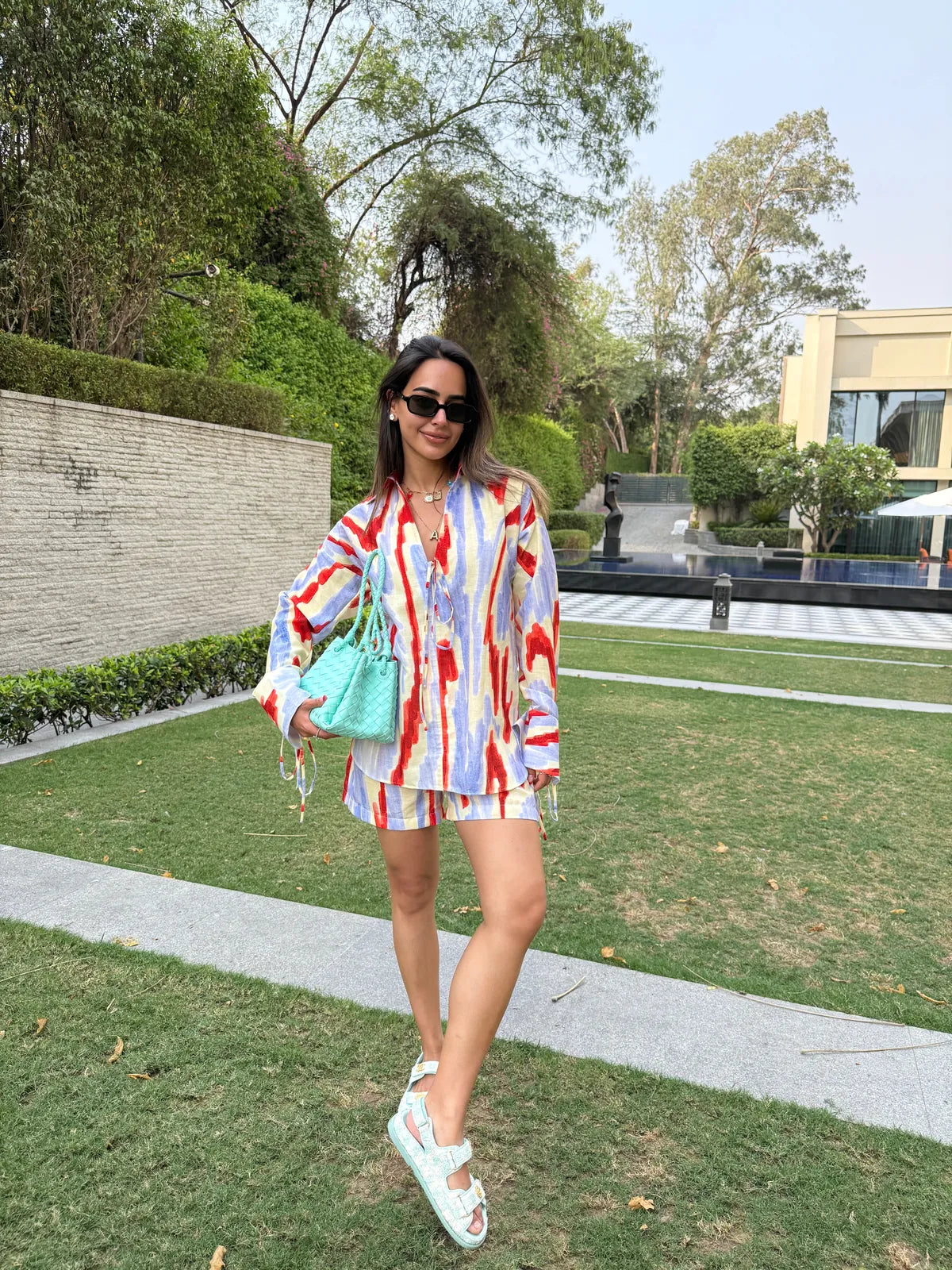arushi mehra in hazy hue, image 1