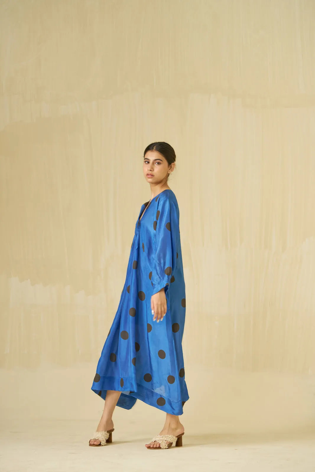 button dress, image 4
