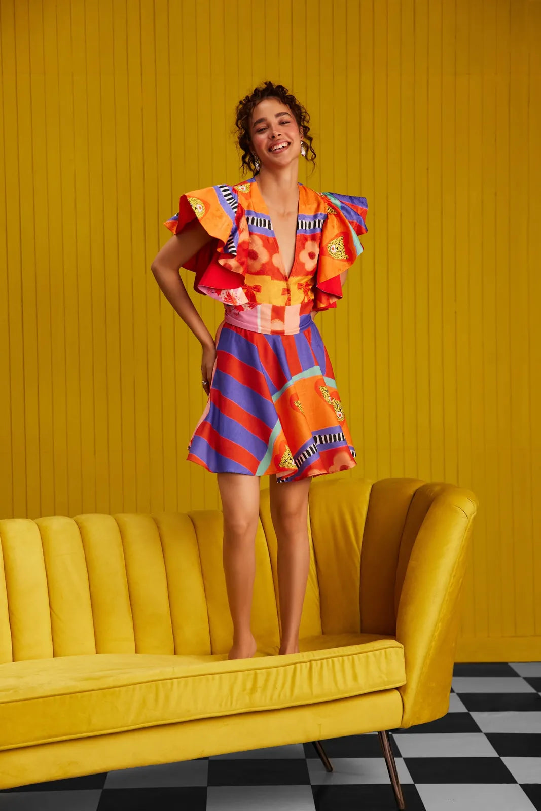 charm me chic, image 1