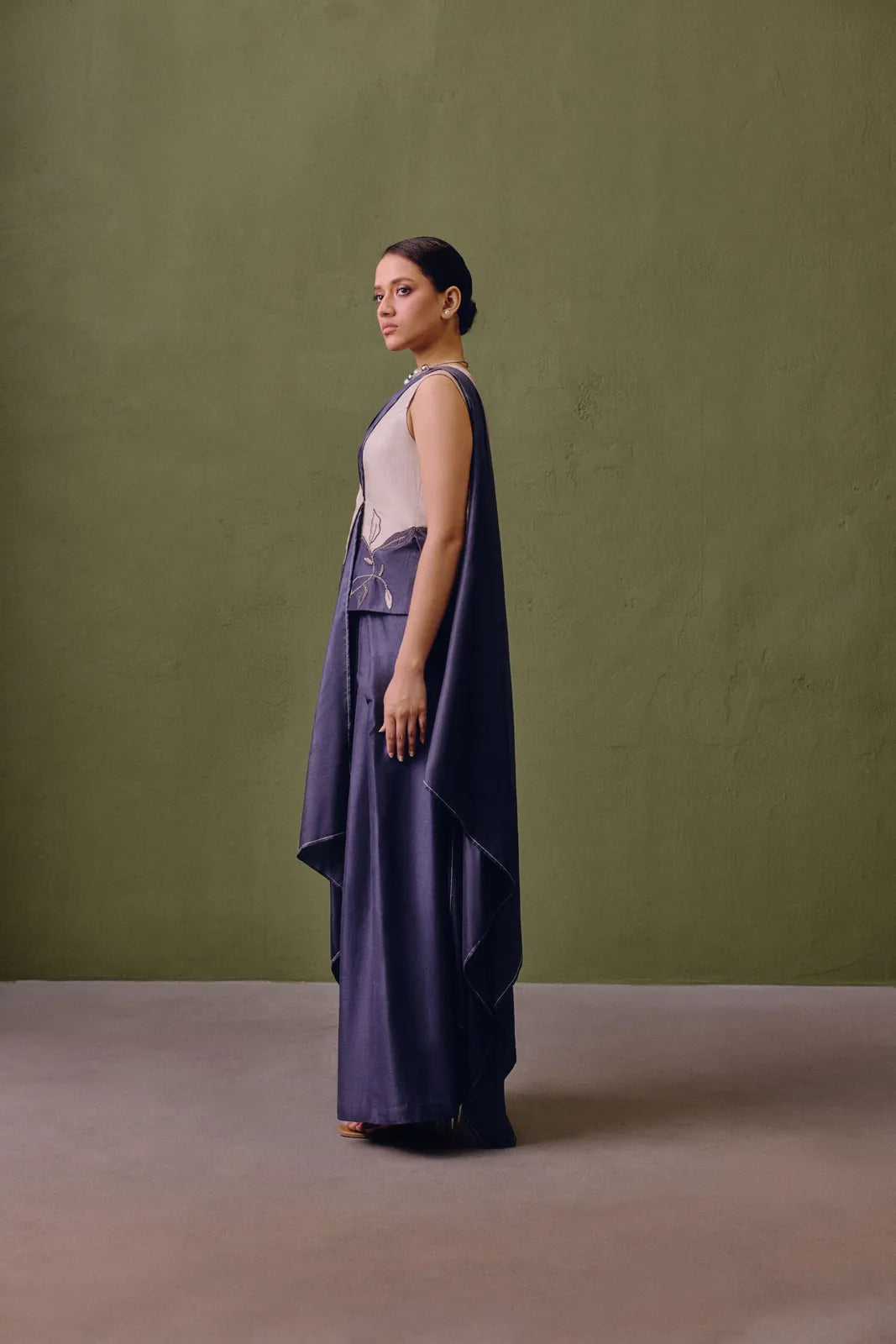 colour block waistcoat set with dupatta, image 3