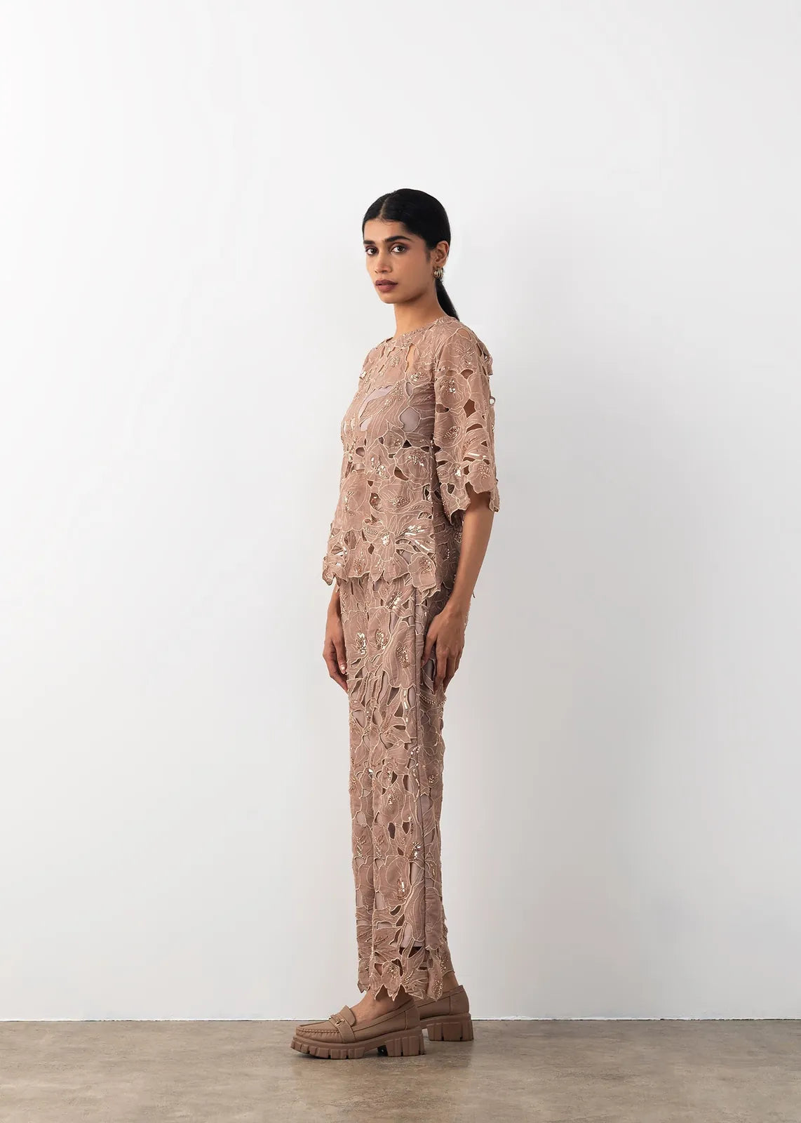 cutwork coord, image 2