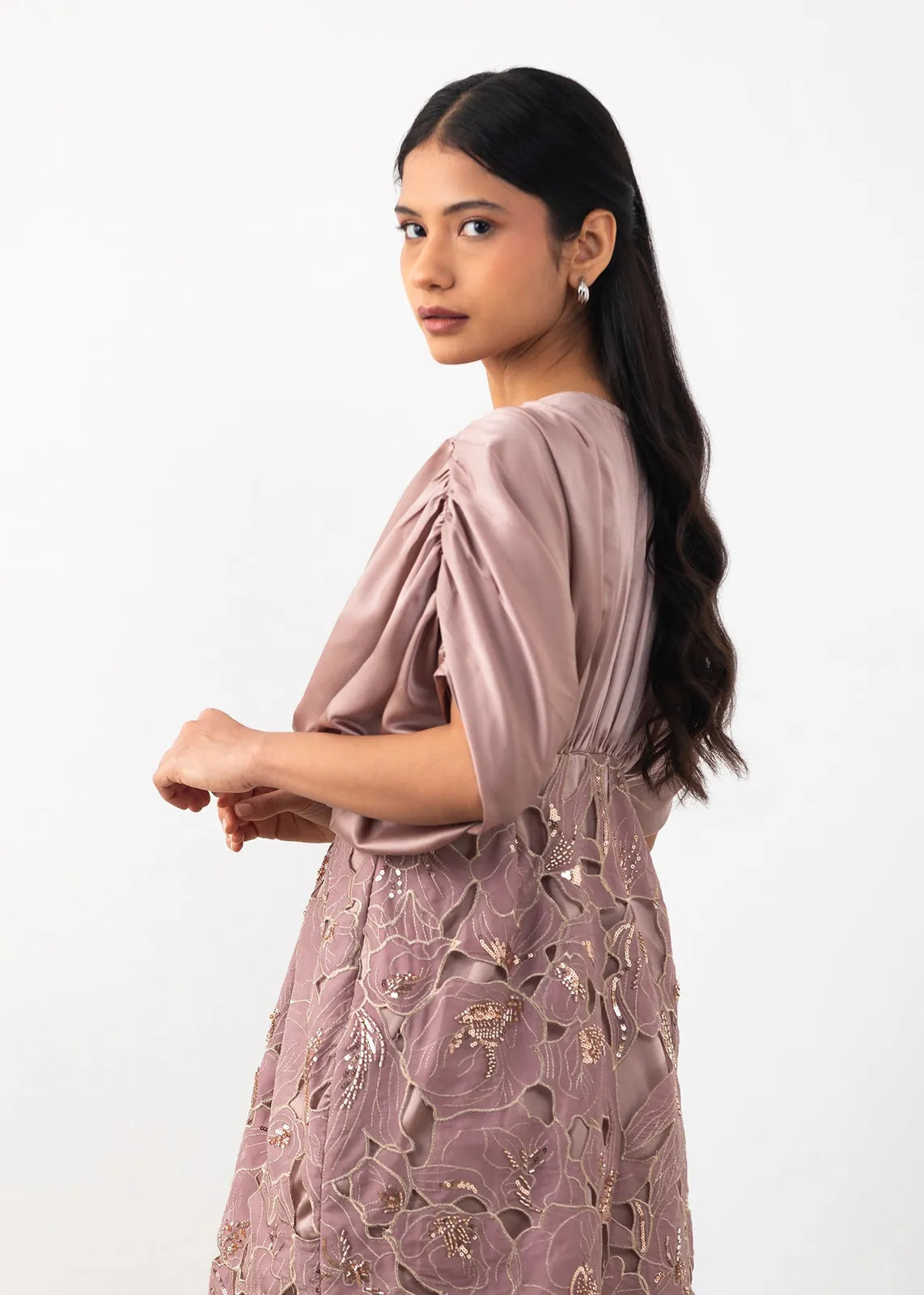 cutwork gather dress, image 3