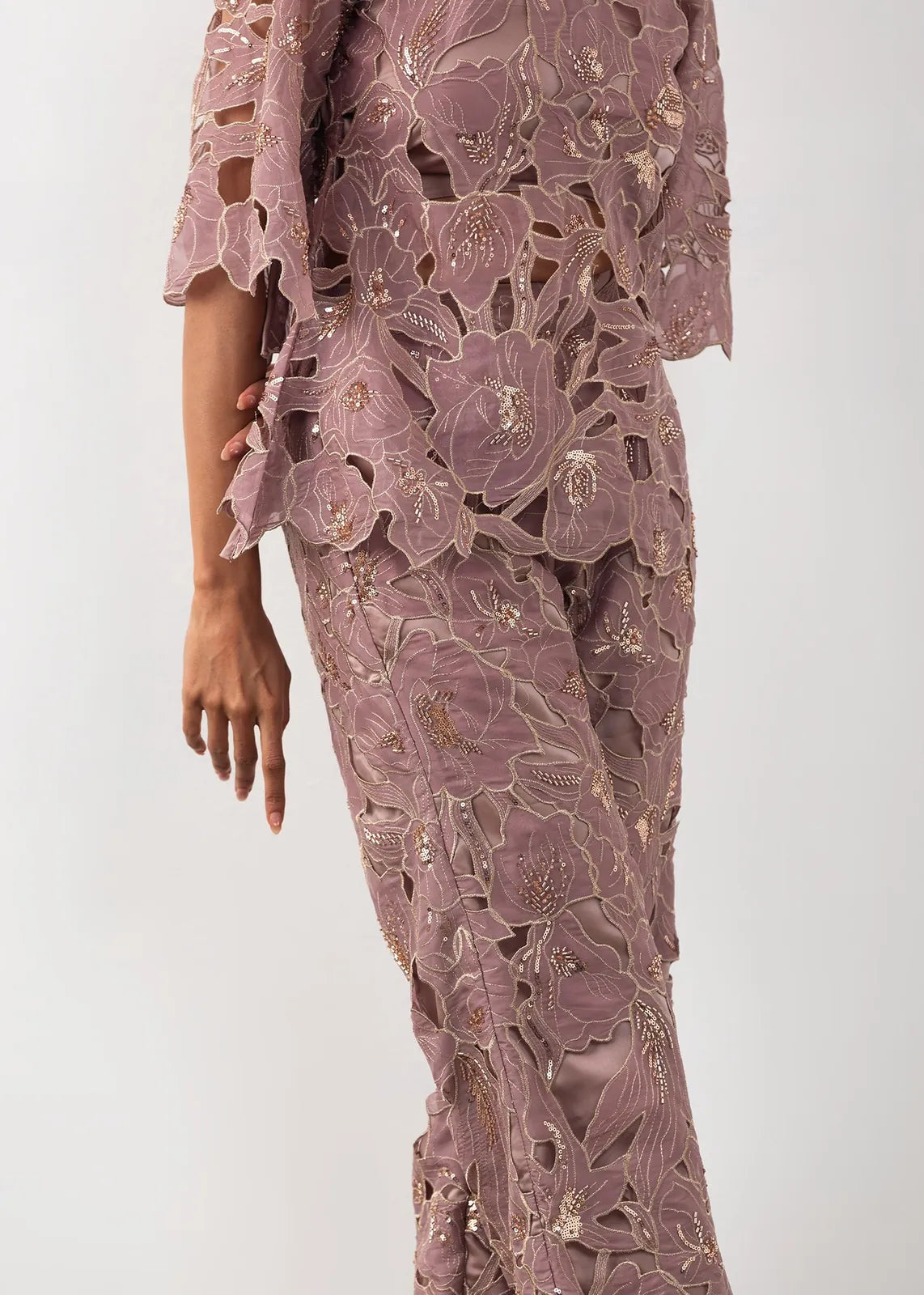 cutwork top, image 3