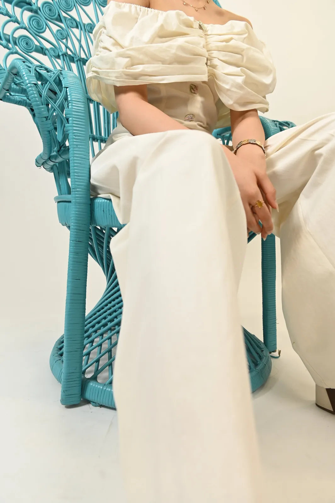 divya chawla in coconut cooler top, image 19