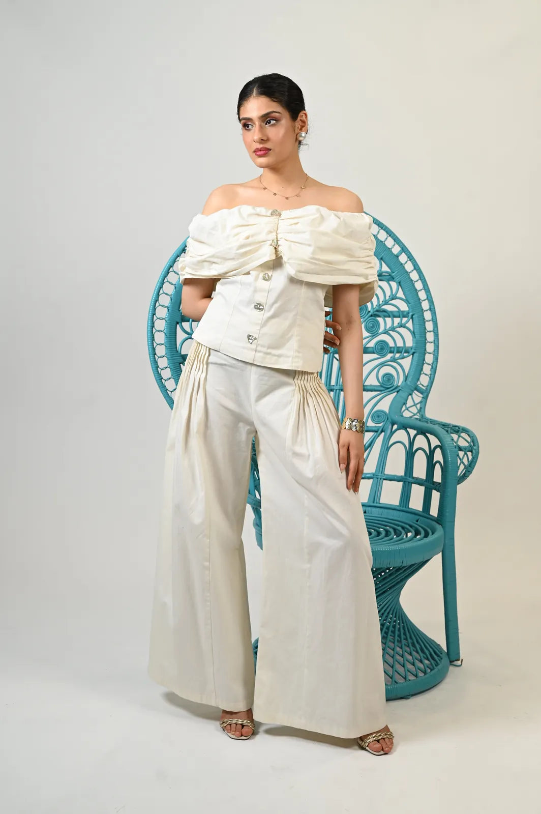 divya chawla in coconut cooler top, image 25