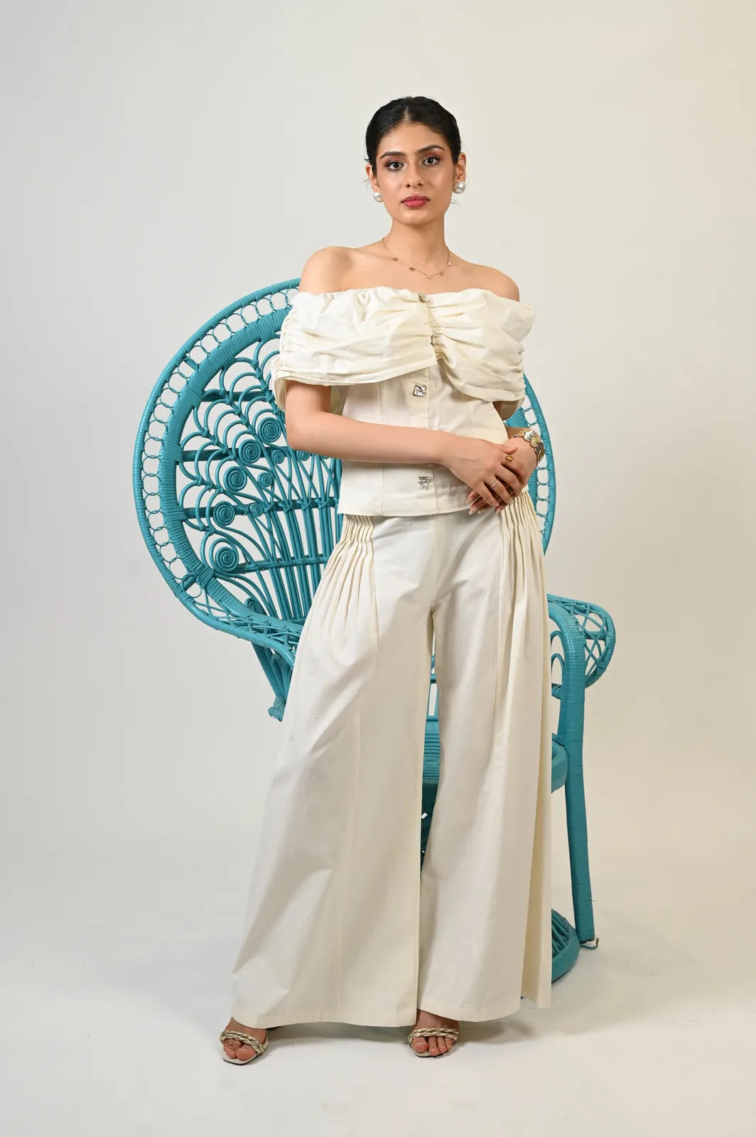 divya chawla in coconut cooler top, image 3