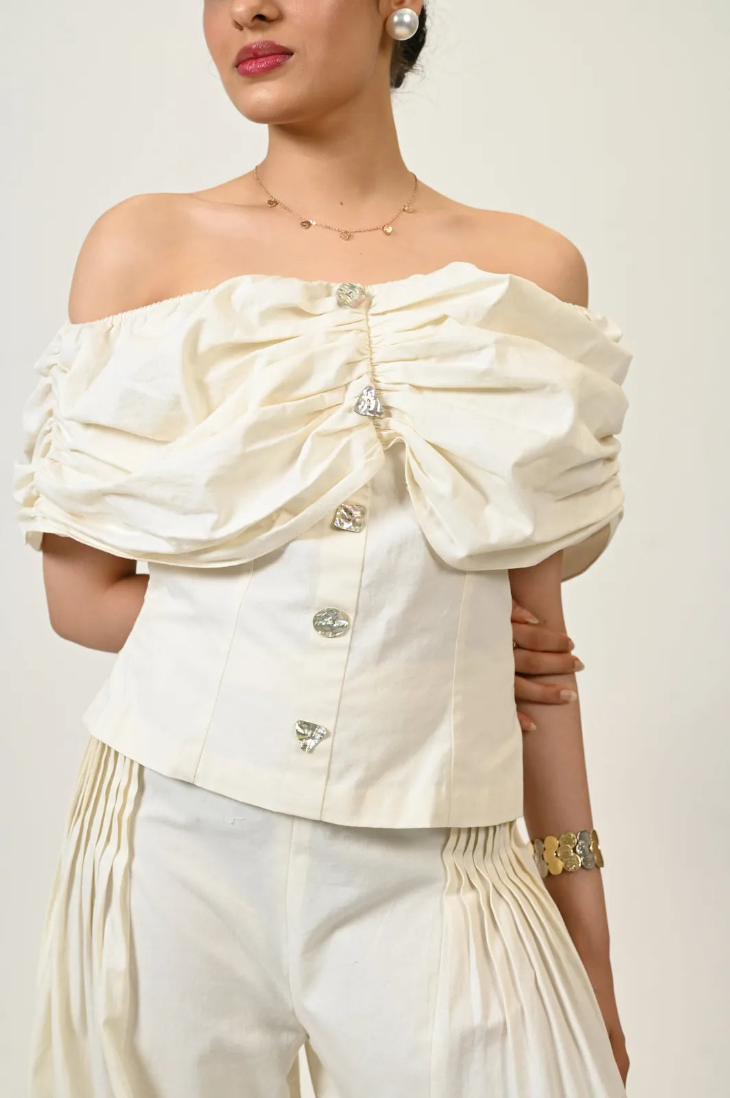 divya chawla in coconut cooler top, image 4