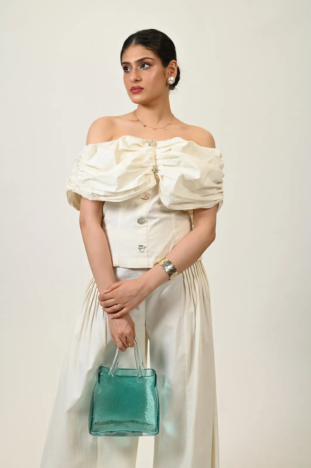 divya chawla in coconut cooler top, image 5