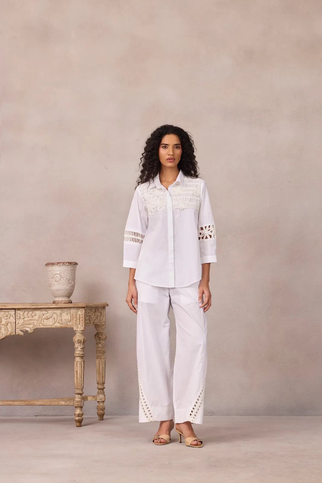eleanor set, image 1