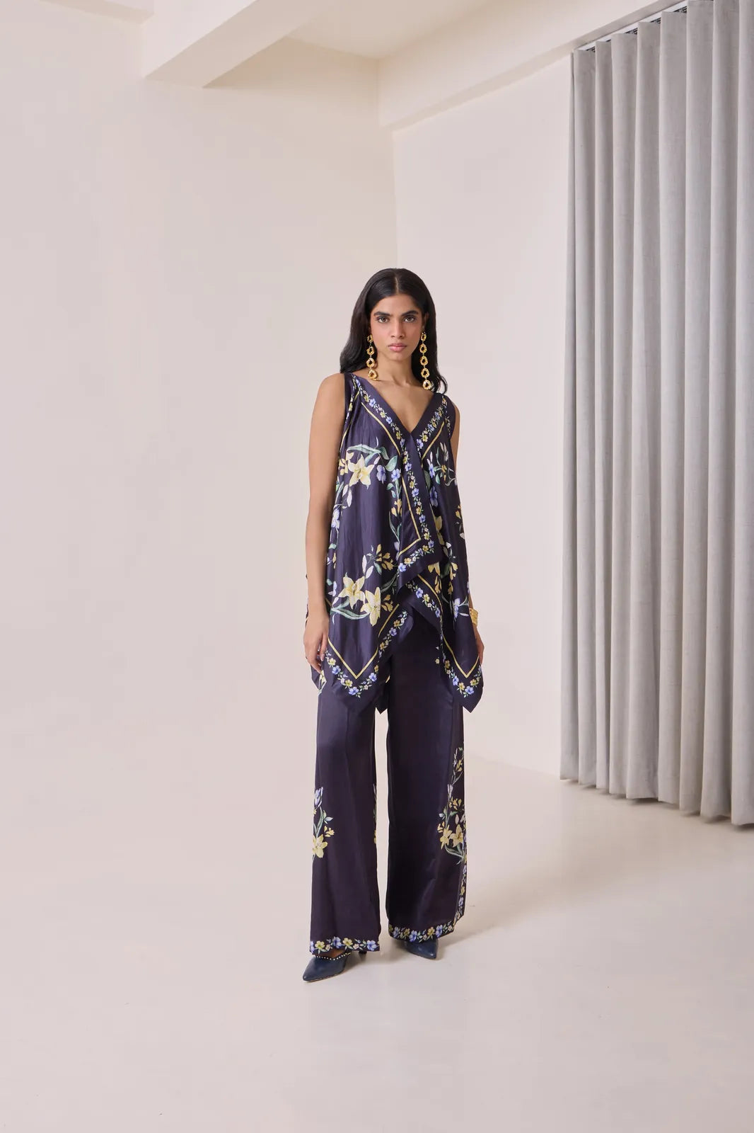 fleur archive scarf top — image 2