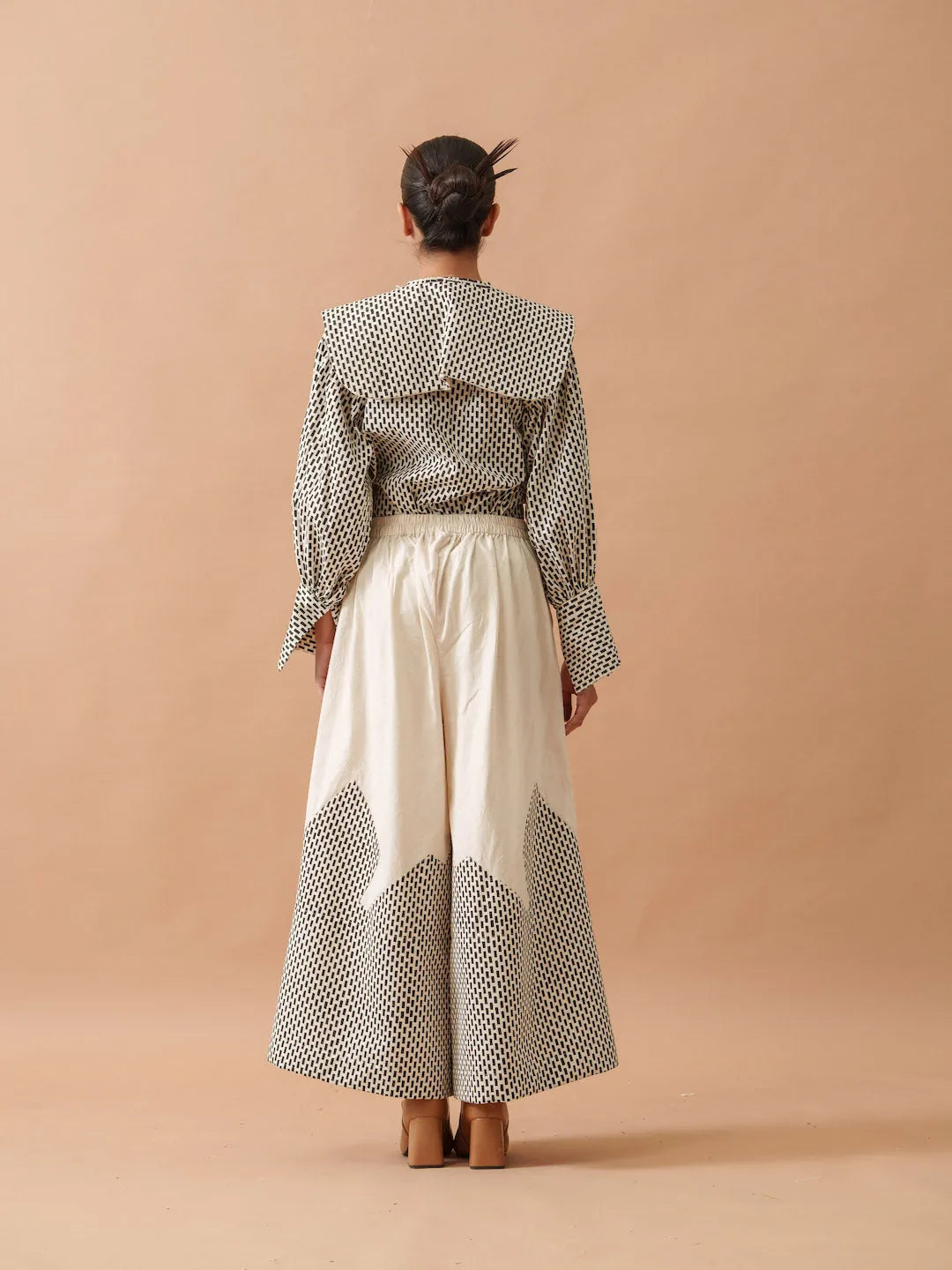 iris pants, image 2