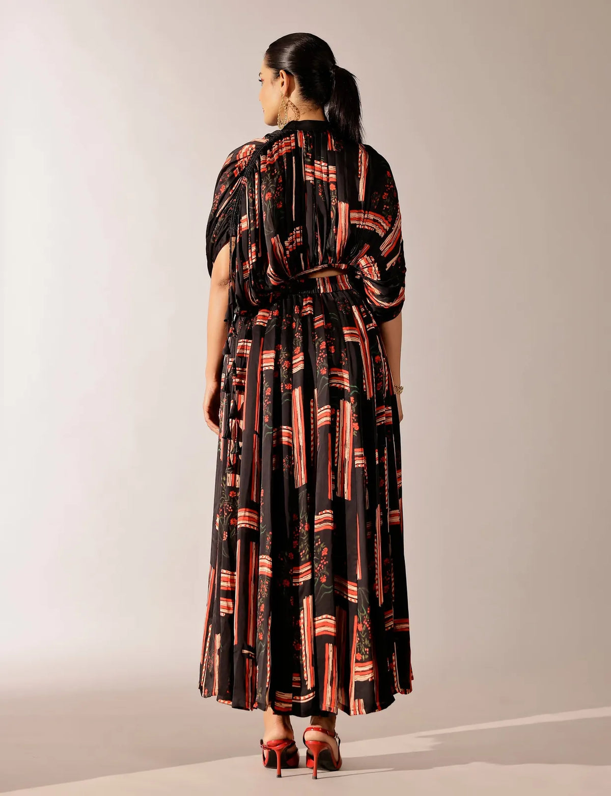 johri kalidar skirt with draped jacket and bustier, image 3