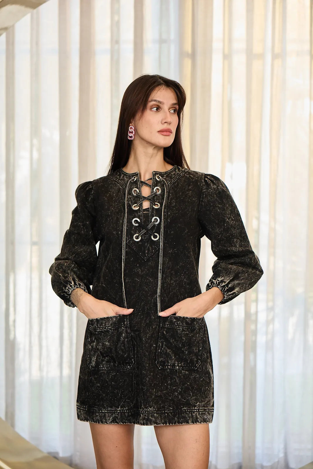 isla dress in black, image 3