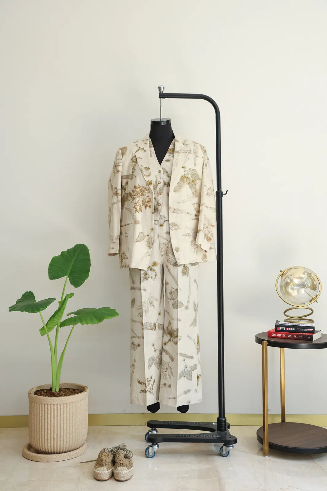 live leafy 3-piece blazer set with vest & pants, image 2