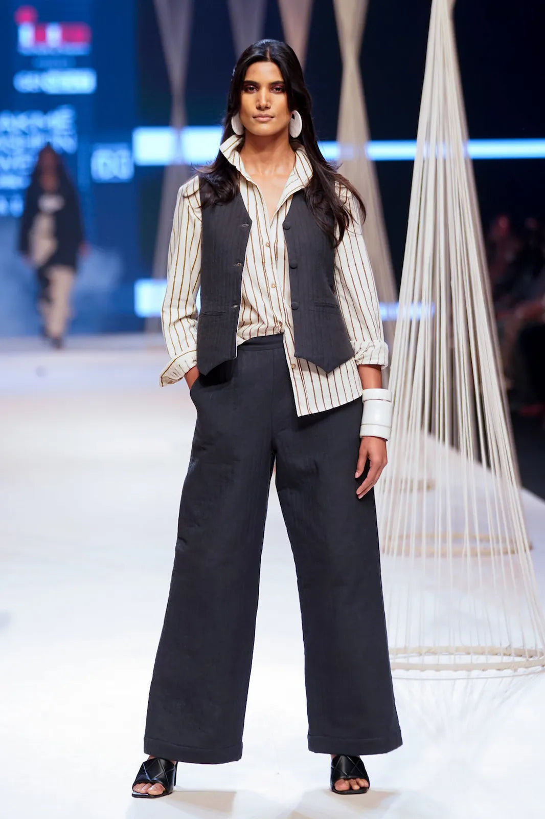 oolong pants, image 2