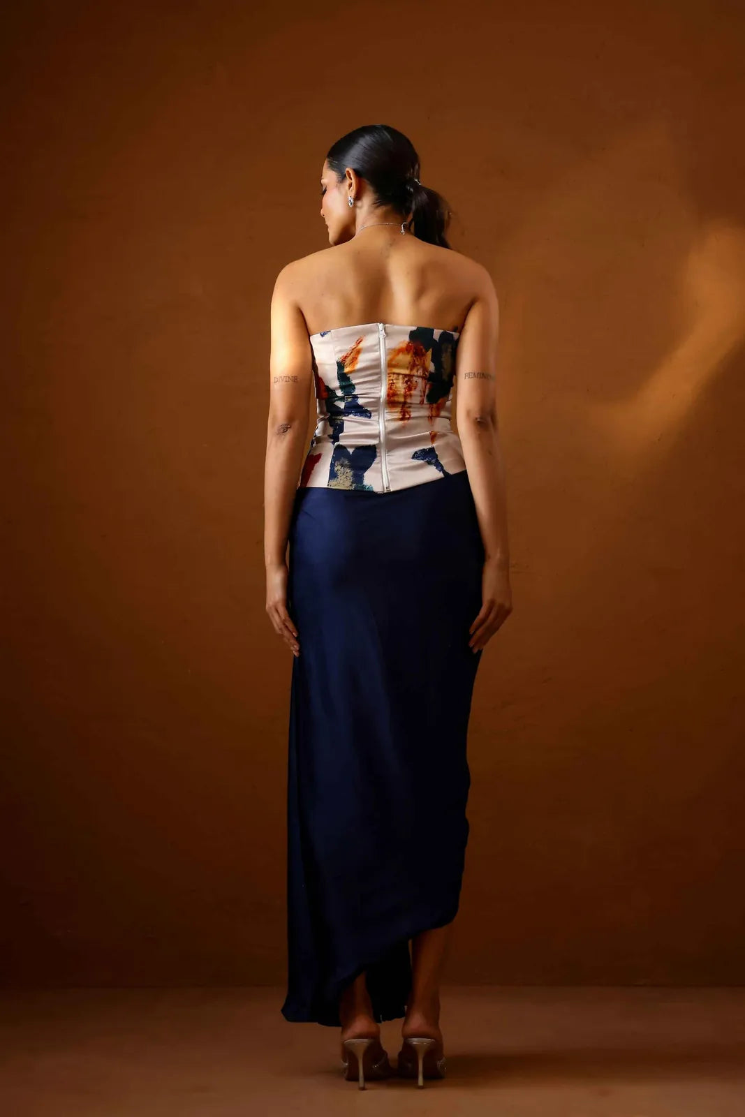 pardesi embroidered corset with draped skirt, image 2