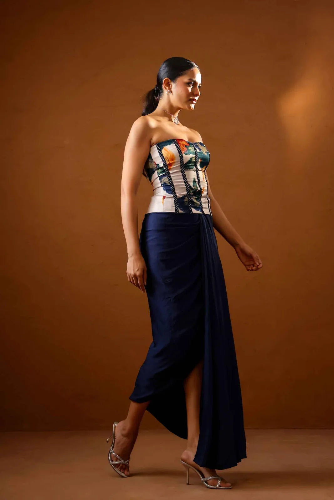 pardesi embroidered corset with draped skirt, image 5