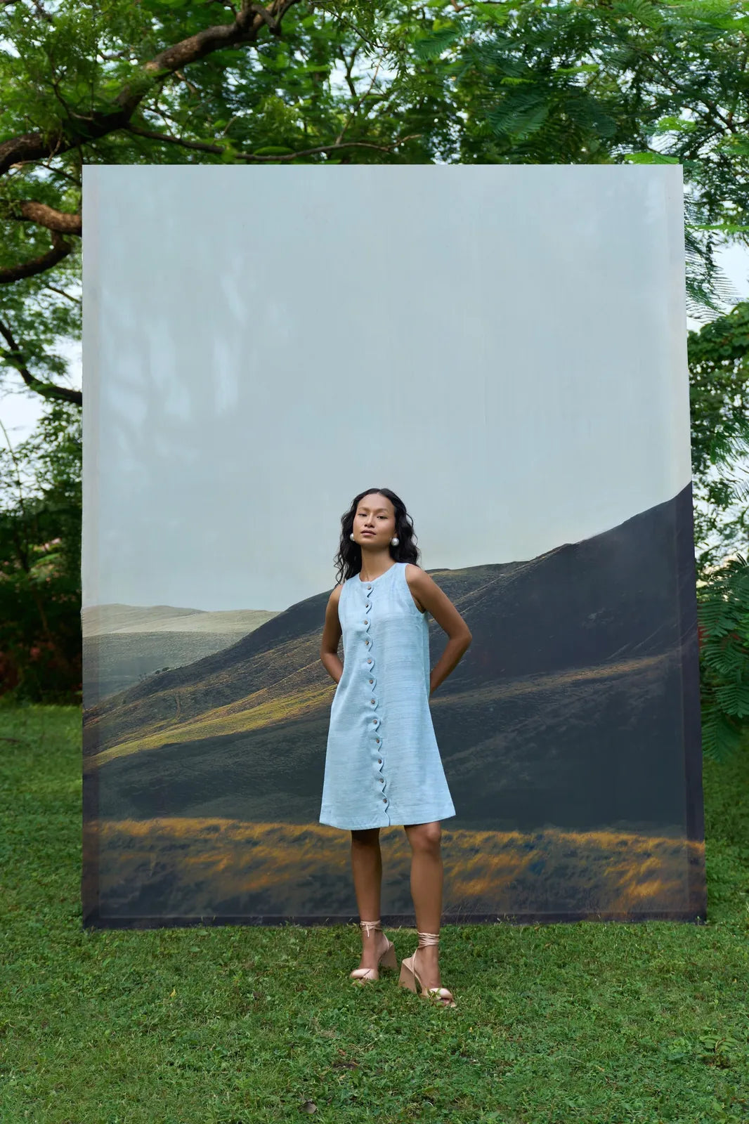 petal sleeveless dress, image 2