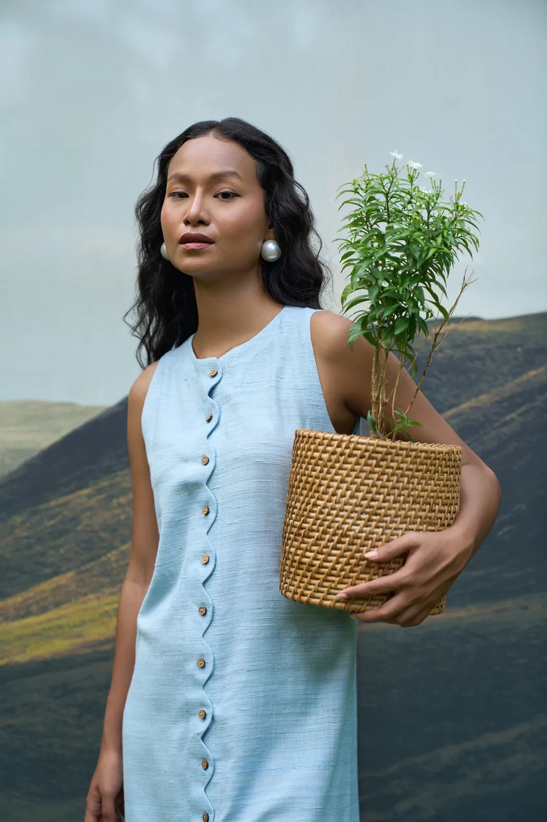 petal sleeveless dress, image 3