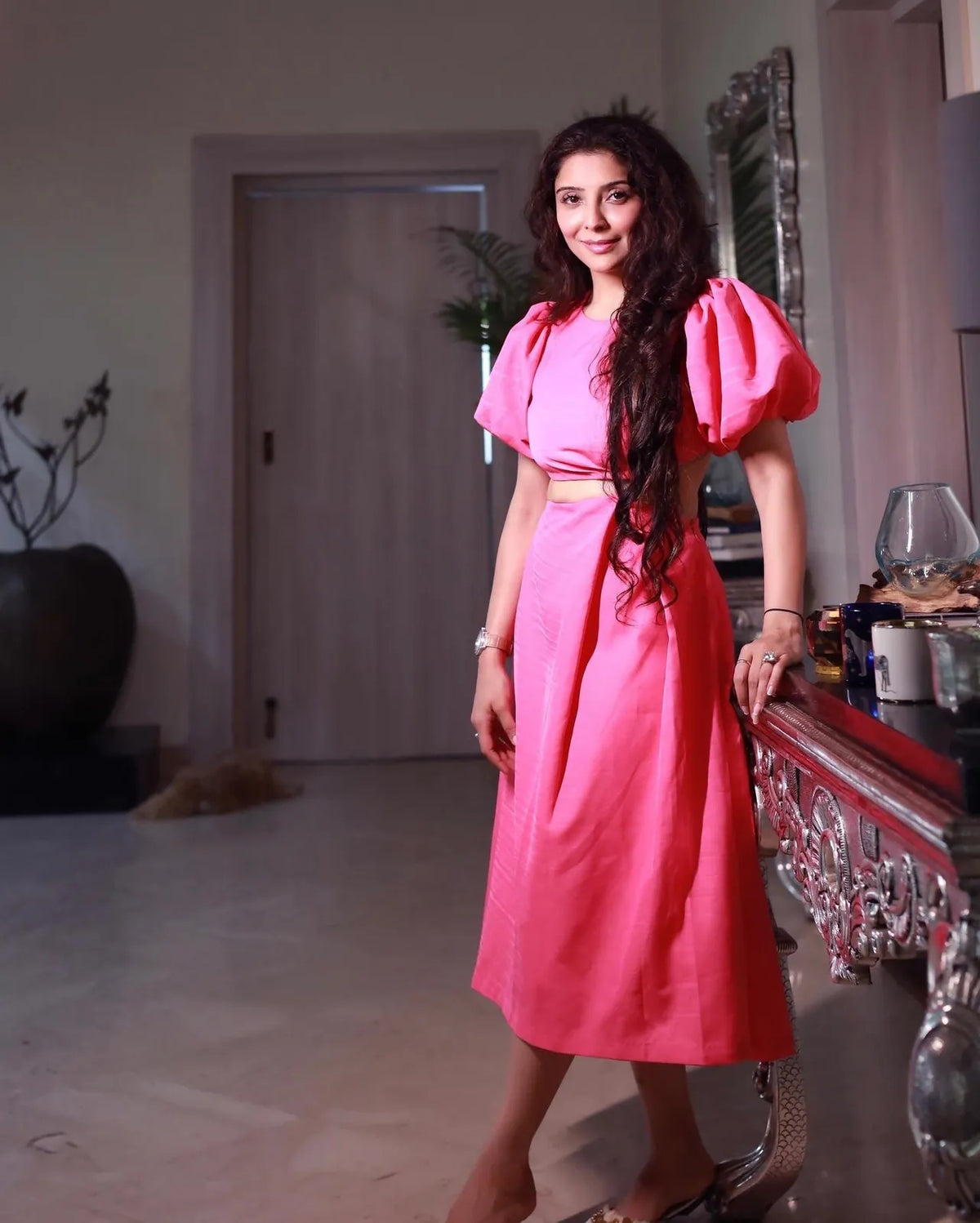 jai madaan in our pink puffed sleeve dress, image 2