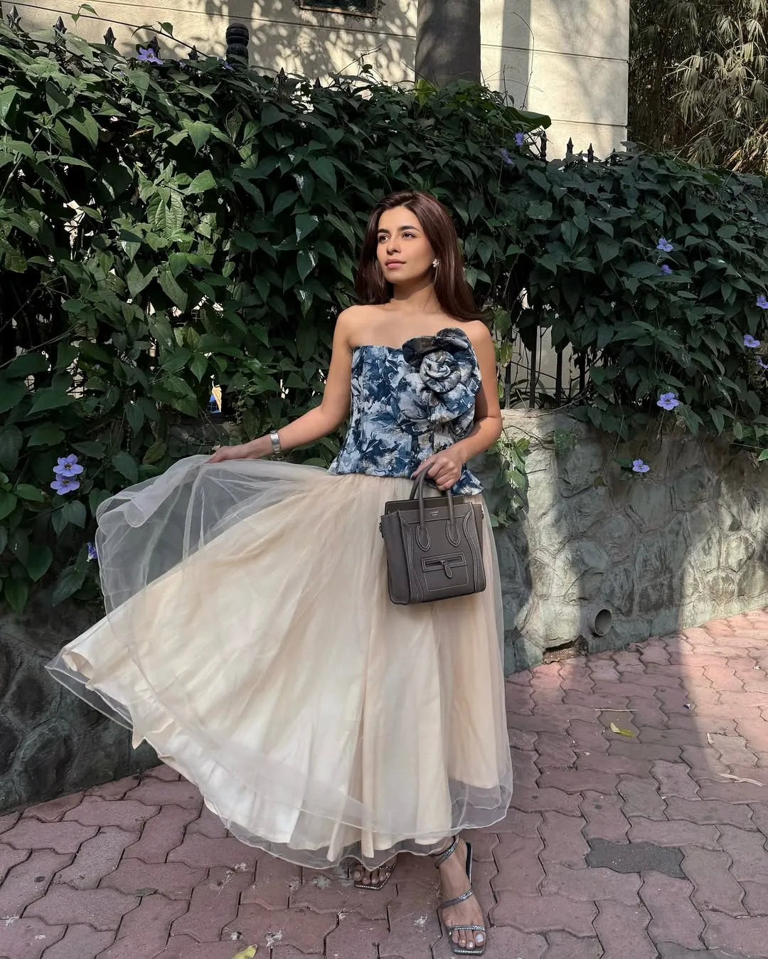 prerna mehra in gilded corset co- ord, image 4