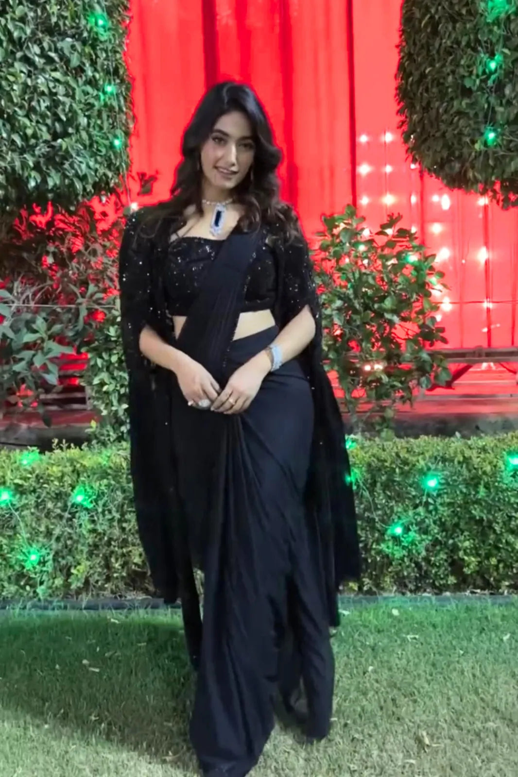saavi drape saree set, image 3
