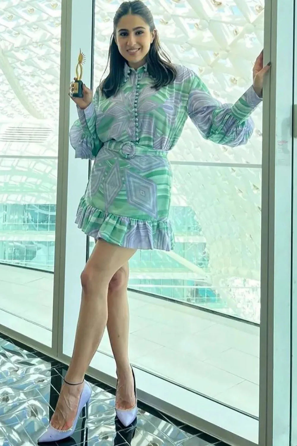 sara ali khan in rich girlfriend, image 1