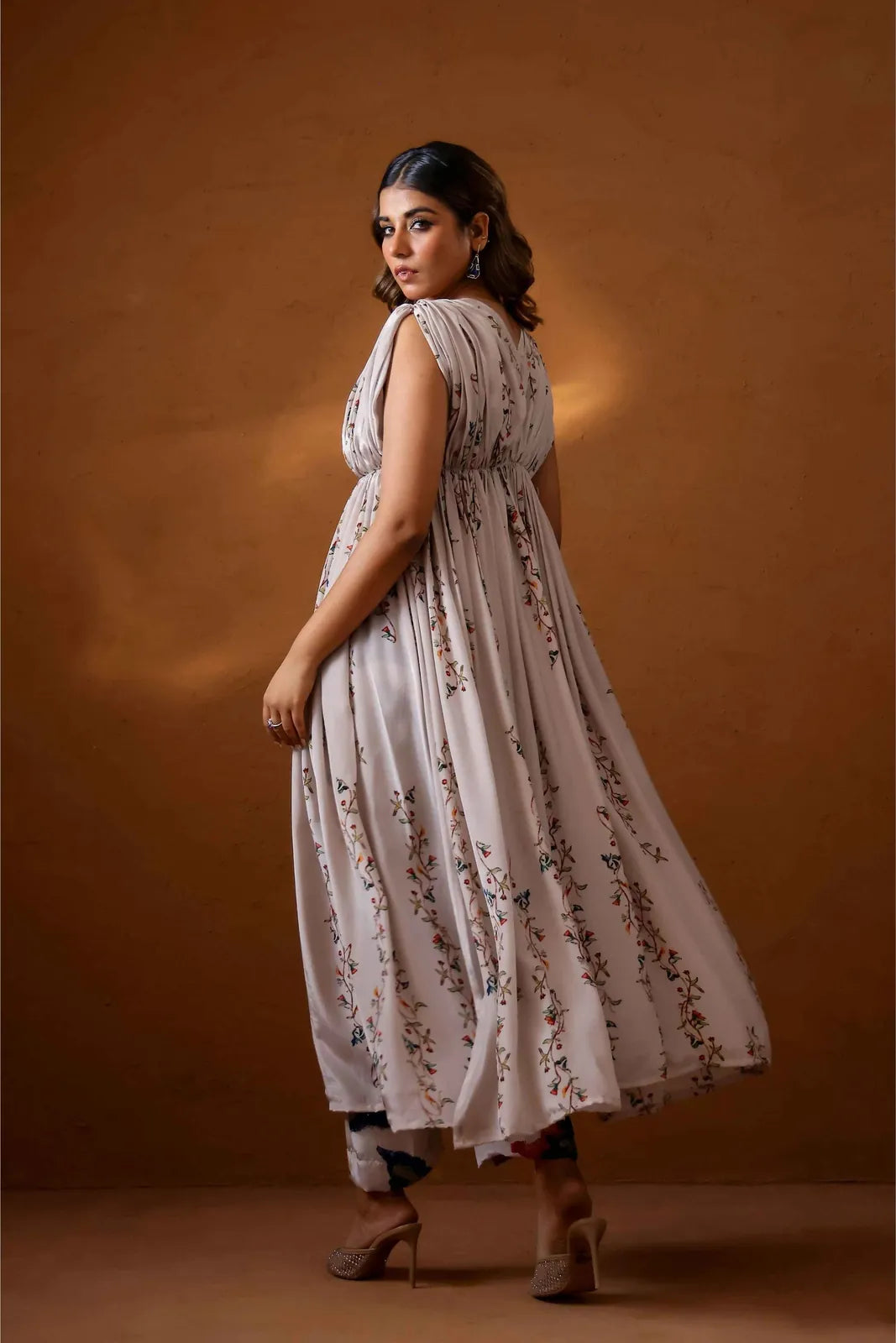 sepia hand draped kurta set, image 5
