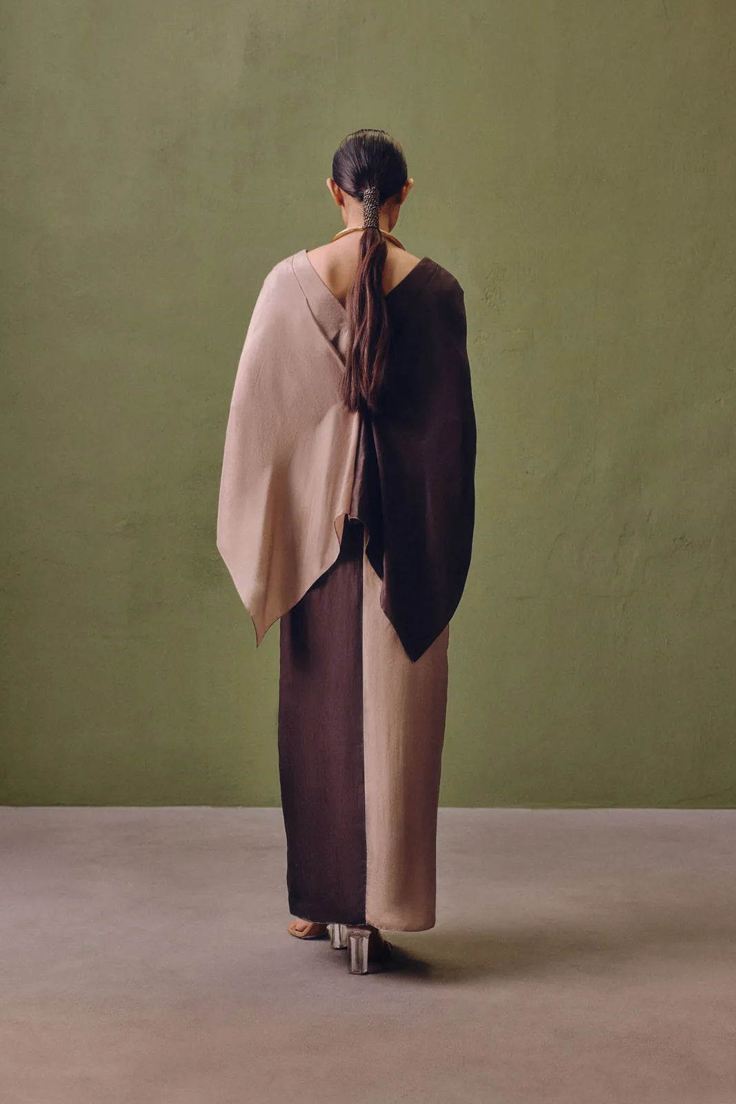 silk colour block dress in charcoal, image 4