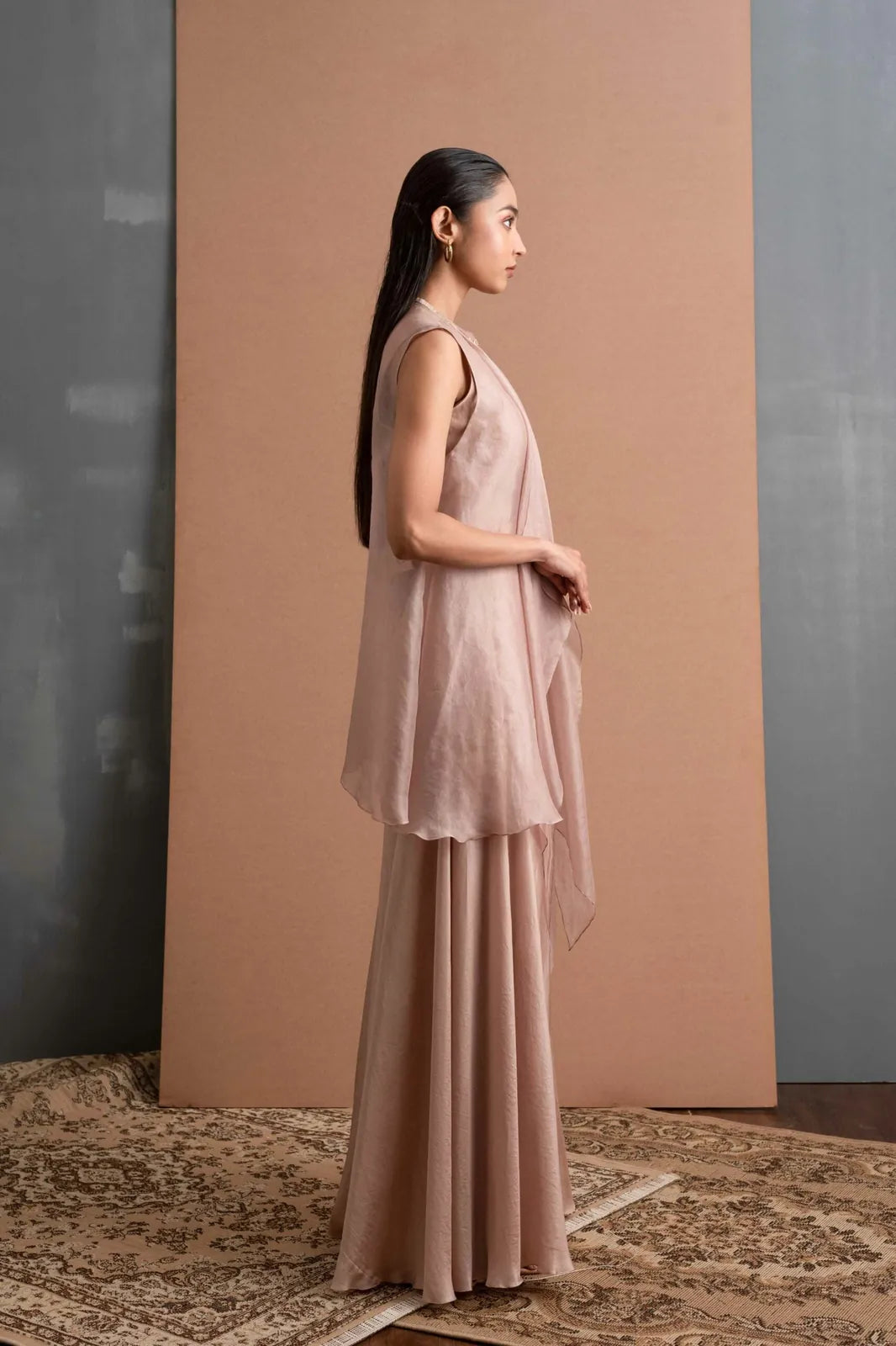 silk jacket and flared pant set, image 3