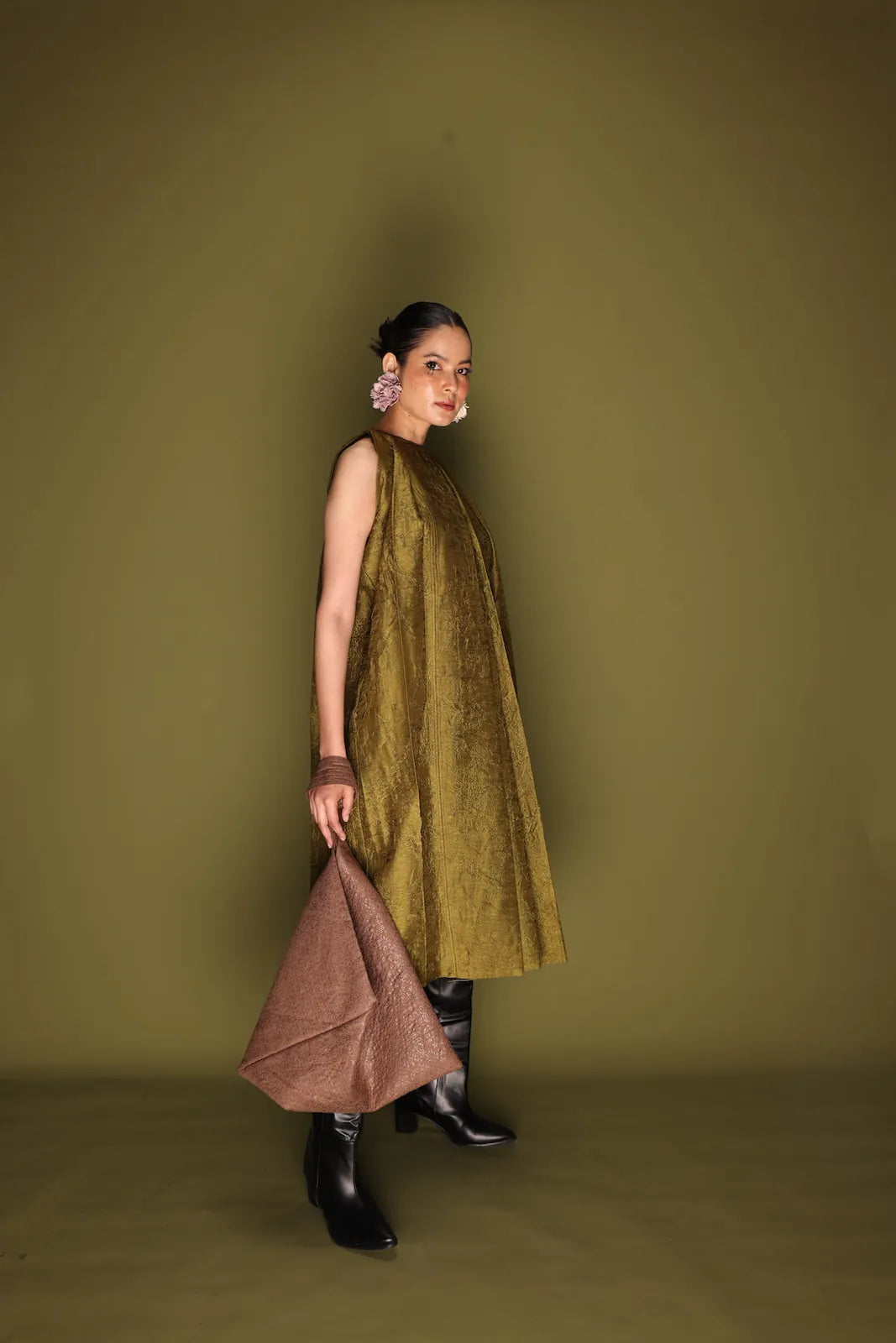 stone dress, image 2