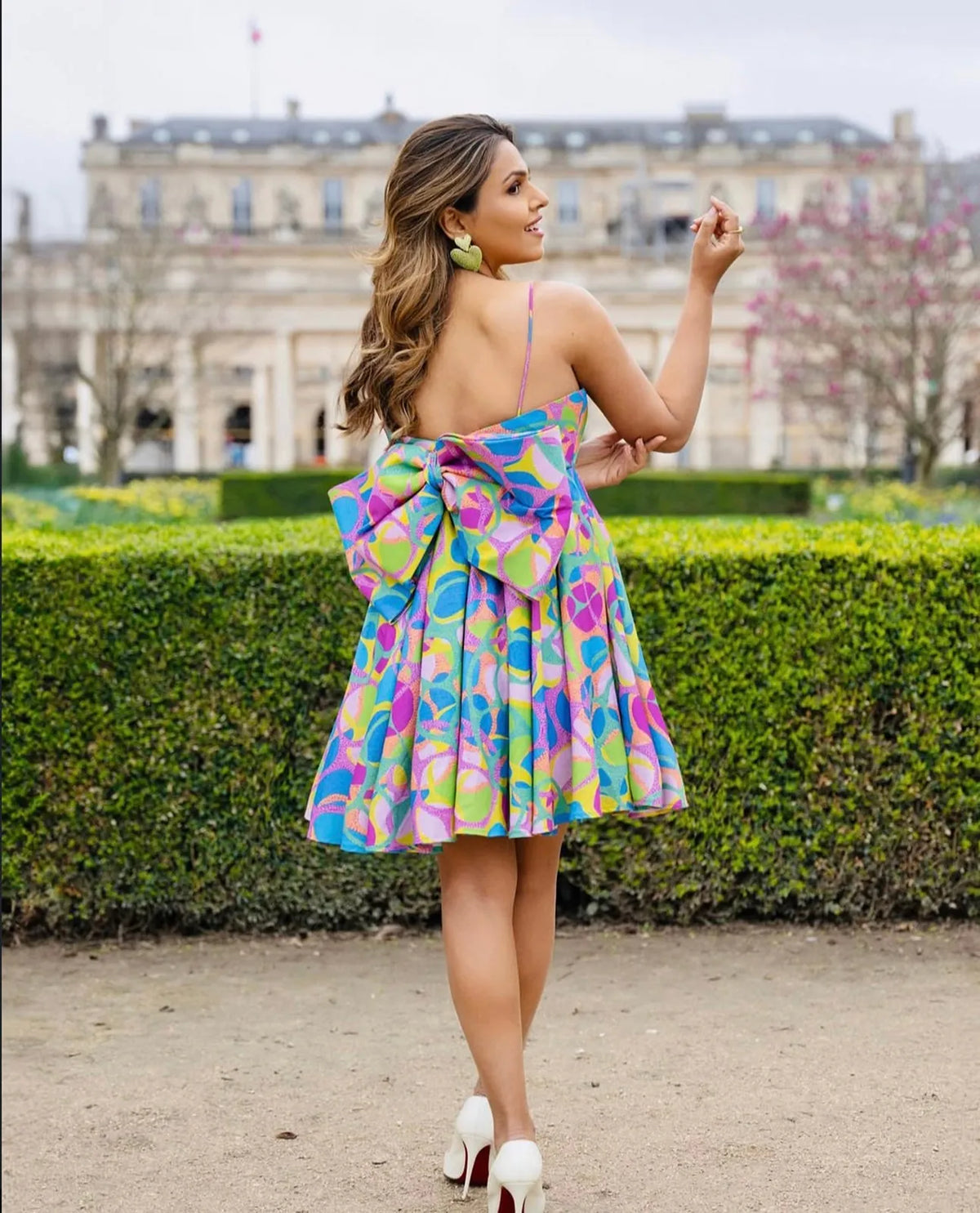 tina kakkad in bubble gum dress, image 2