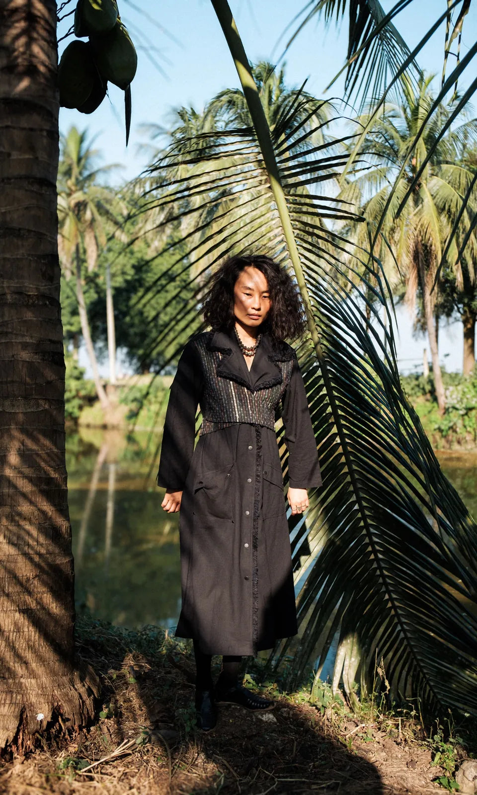 handwoven copenhagen trench - black green, image 2