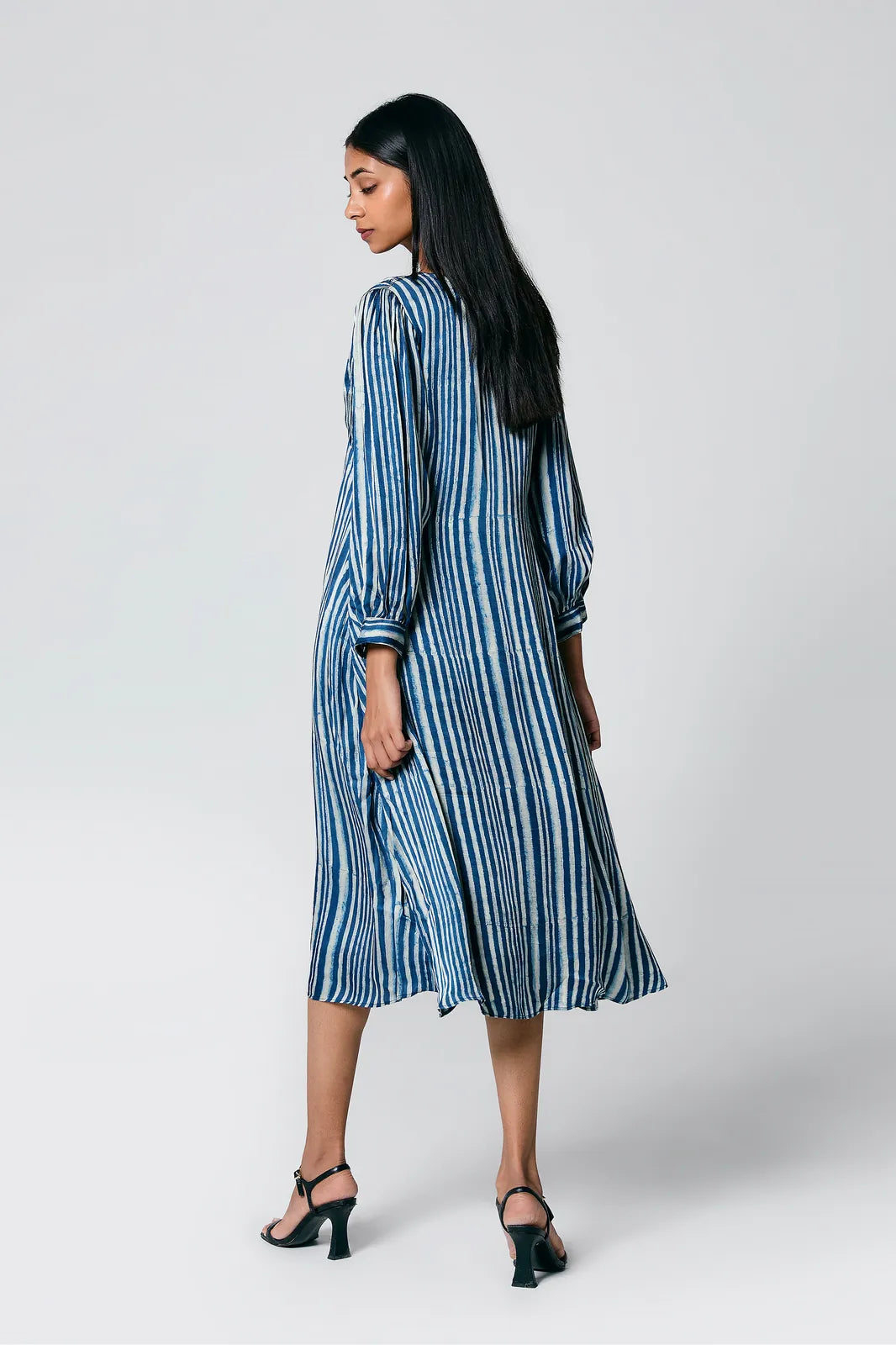 v neck dress, image 21